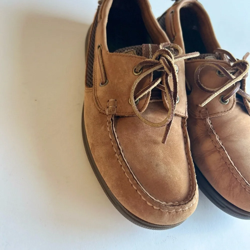 Men's Bass Tan Genuine Leather Rubber Outsole Topsides Loafers size 9.5